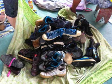 Hotest Selling and Sorted Summer Used Shoes Second Hand Shoes and Bags Used Shoes